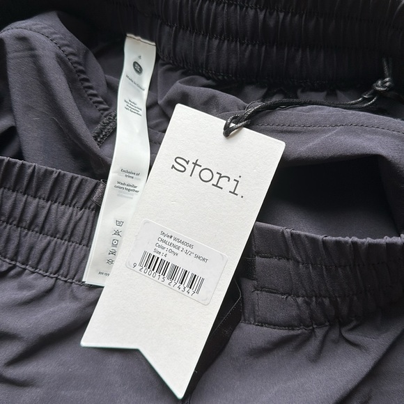 Stori Challenge Short 2.5” Onyx 4 NWT - Picture 6 of 6